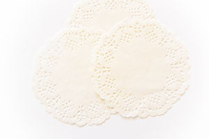 doilies - white 4 1/2"